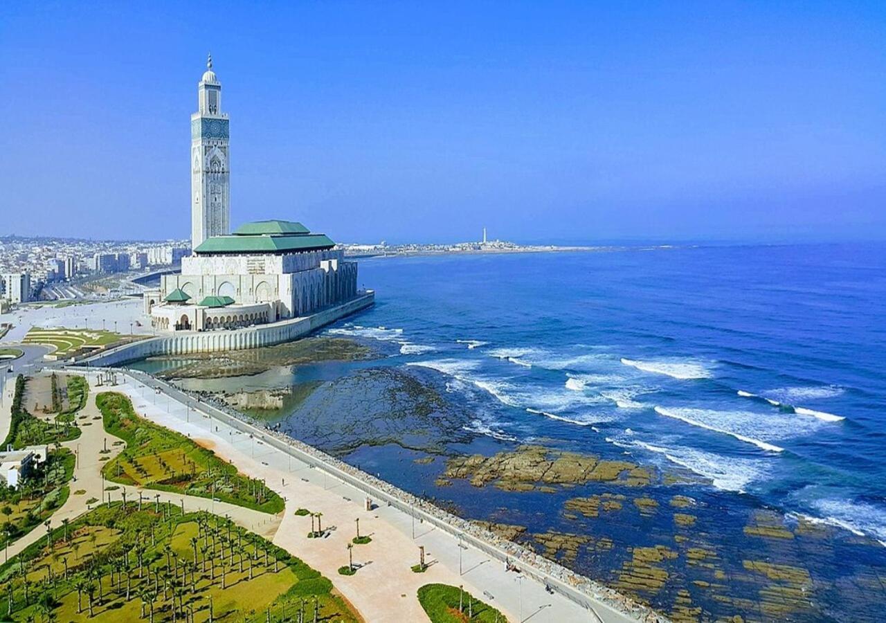 קזבלנקה Luxury Downtown Apartment Of 80M2 In Front Of Hassan 2 Mosque And Sea From Family , Pour Famille , Interdit Couples Araabic Non Marie, Forbidden Unmarried Araabic Couples Basement Car Park מראה חיצוני תמונה