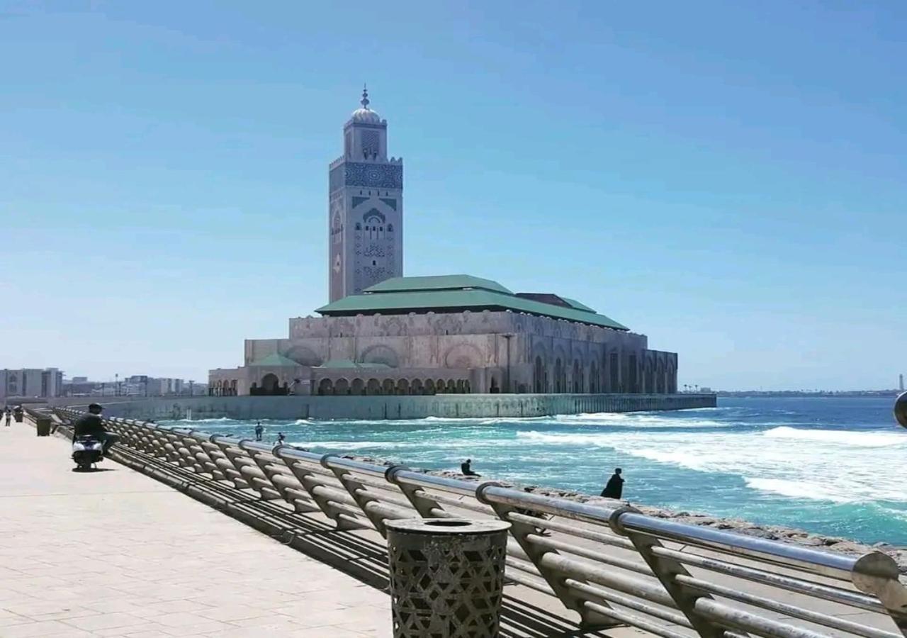 קזבלנקה Luxury Downtown Apartment Of 80M2 In Front Of Hassan 2 Mosque And Sea From Family , Pour Famille , Interdit Couples Araabic Non Marie, Forbidden Unmarried Araabic Couples Basement Car Park מראה חיצוני תמונה