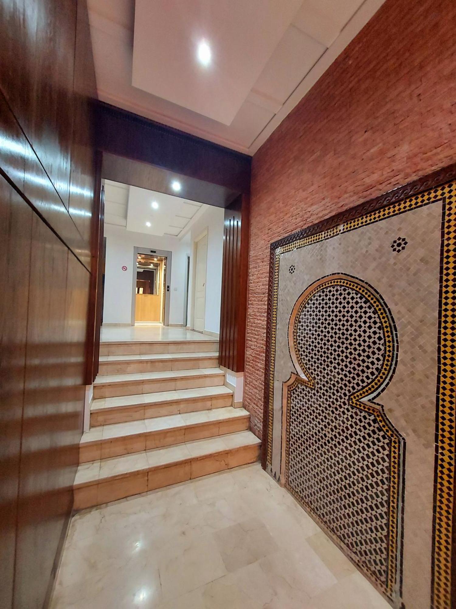 קזבלנקה Luxury Downtown Apartment Of 80M2 In Front Of Hassan 2 Mosque And Sea From Family , Pour Famille , Interdit Couples Araabic Non Marie, Forbidden Unmarried Araabic Couples Basement Car Park מראה חיצוני תמונה