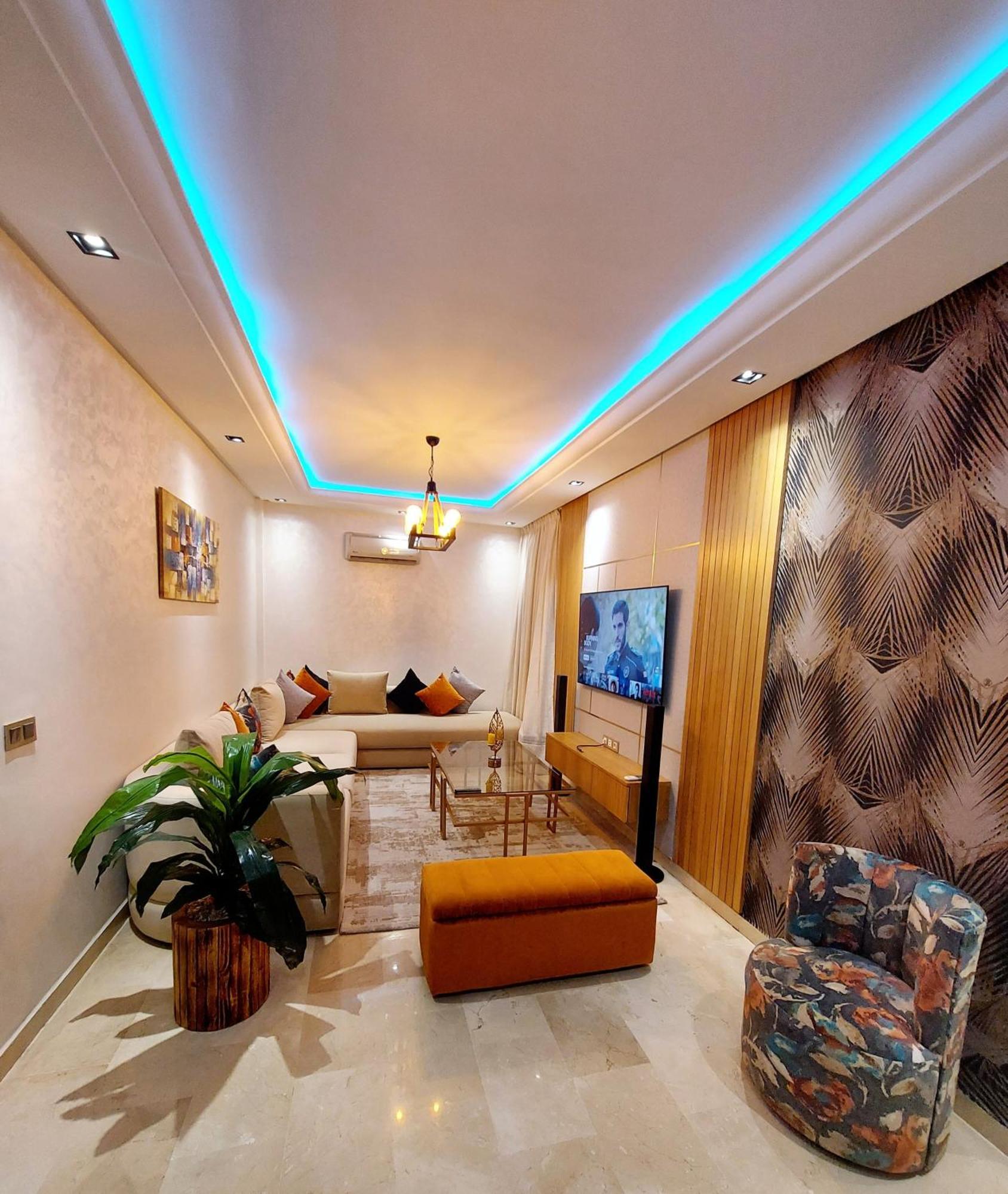קזבלנקה Luxury Downtown Apartment Of 80M2 In Front Of Hassan 2 Mosque And Sea From Family , Pour Famille , Interdit Couples Araabic Non Marie, Forbidden Unmarried Araabic Couples Basement Car Park מראה חיצוני תמונה