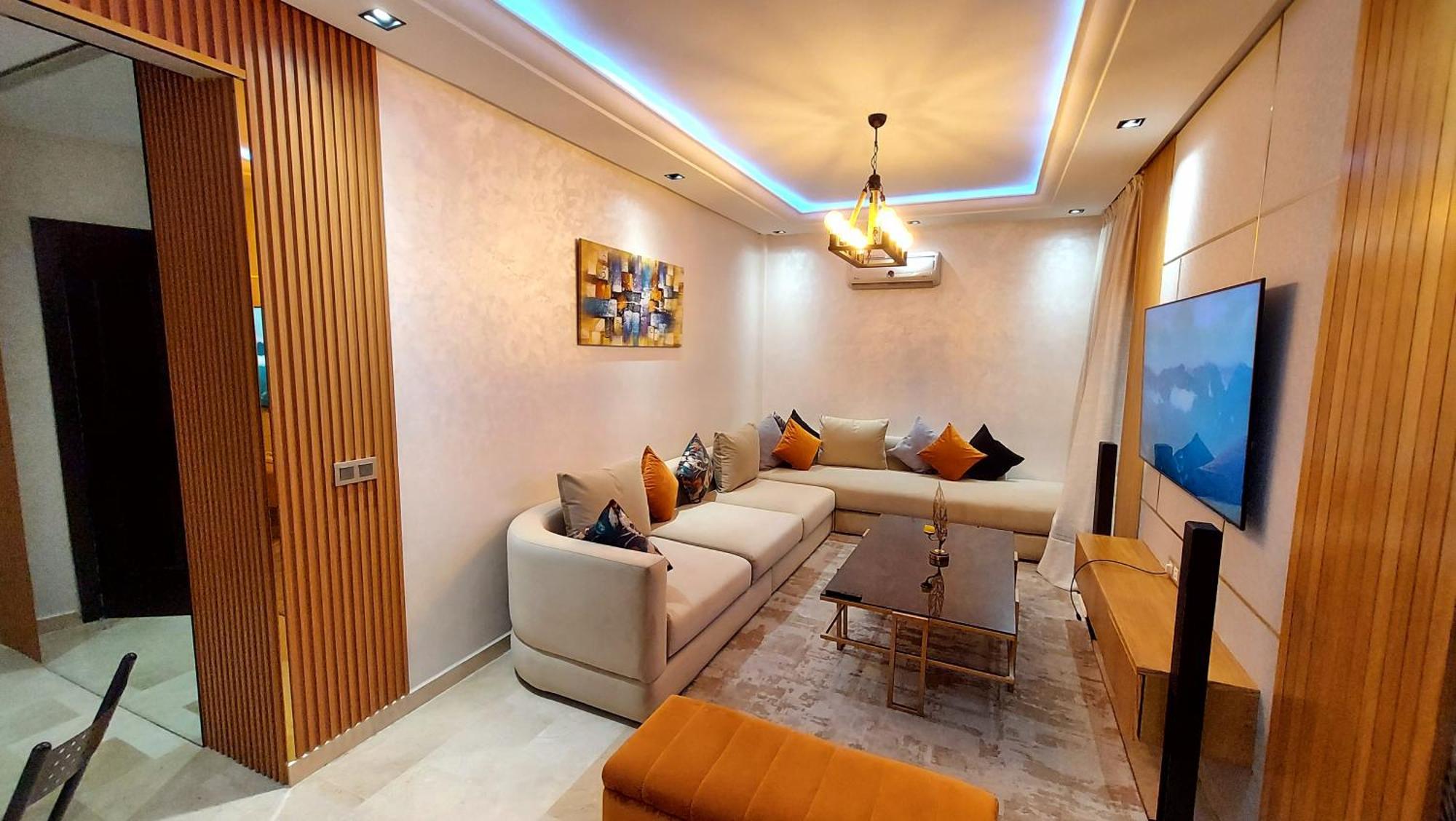 קזבלנקה Luxury Downtown Apartment Of 80M2 In Front Of Hassan 2 Mosque And Sea From Family , Pour Famille , Interdit Couples Araabic Non Marie, Forbidden Unmarried Araabic Couples Basement Car Park מראה חיצוני תמונה