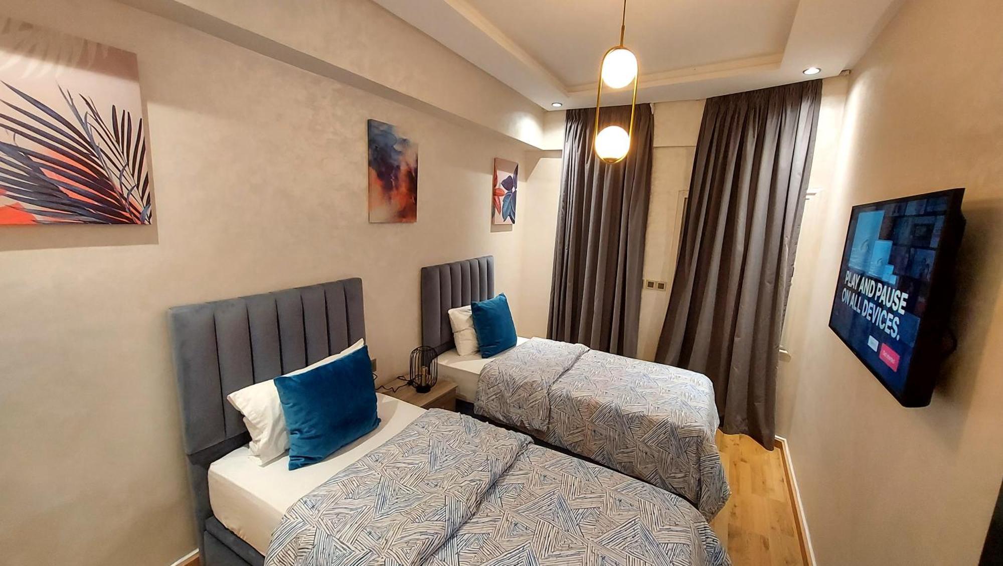 קזבלנקה Luxury Downtown Apartment Of 80M2 In Front Of Hassan 2 Mosque And Sea From Family , Pour Famille , Interdit Couples Araabic Non Marie, Forbidden Unmarried Araabic Couples Basement Car Park מראה חיצוני תמונה